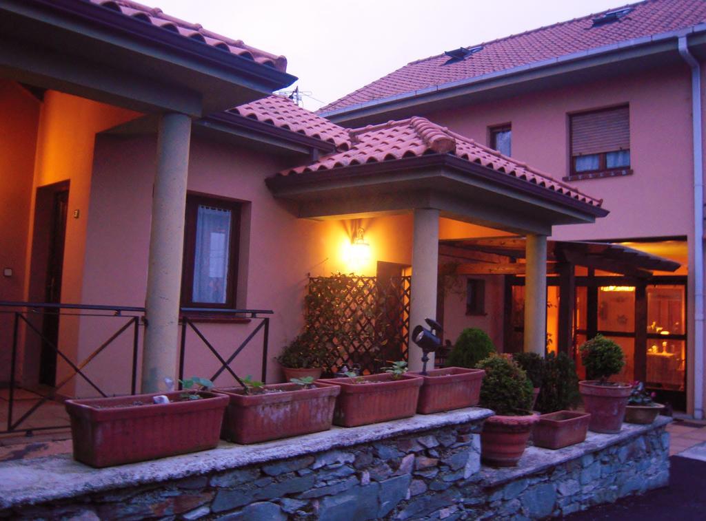 Hotel Rural Aguilar クディレロ エクステリア 写真