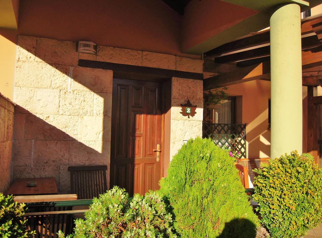 Hotel Rural Aguilar クディレロ エクステリア 写真